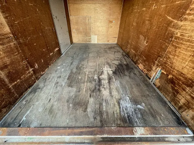 いすゞ エルフ TKG-NJR85AN(2WD)の写真24