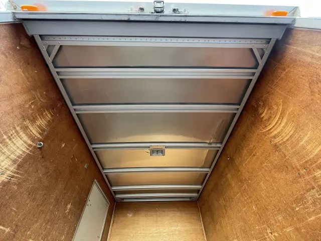 いすゞ エルフ TKG-NJR85AN(2WD)の写真25