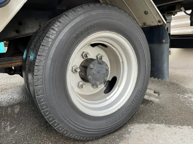 いすゞ エルフ TKG-NJR85AN(2WD)の写真32