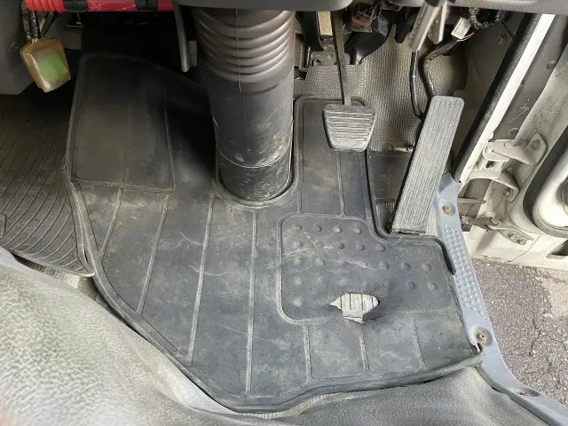 いすゞ エルフ TKG-NJR85AN(2WD)の写真37