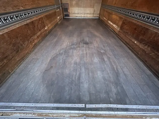 トヨタ ダイナ TKG-XZU710(2WD)の写真24