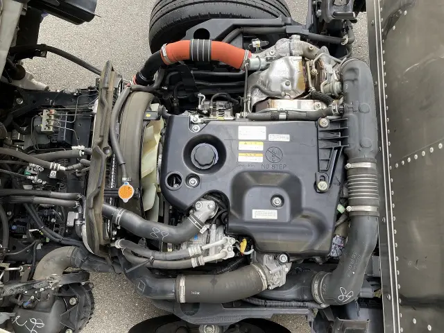 いすゞ エルフ TRG-NLR85AN(2WD)の写真4