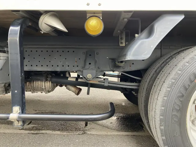 いすゞ エルフ TRG-NLR85AN(2WD)の写真8