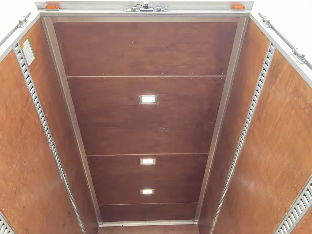 いすゞ エルフ TRG-NLR85AN(2WD)の写真23