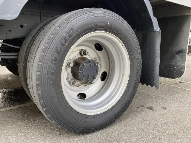 いすゞ エルフ TRG-NLR85AN(2WD)の写真31