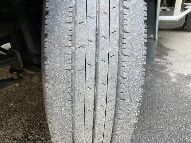 いすゞ エルフ TRG-NMR85N(2WD)の写真13