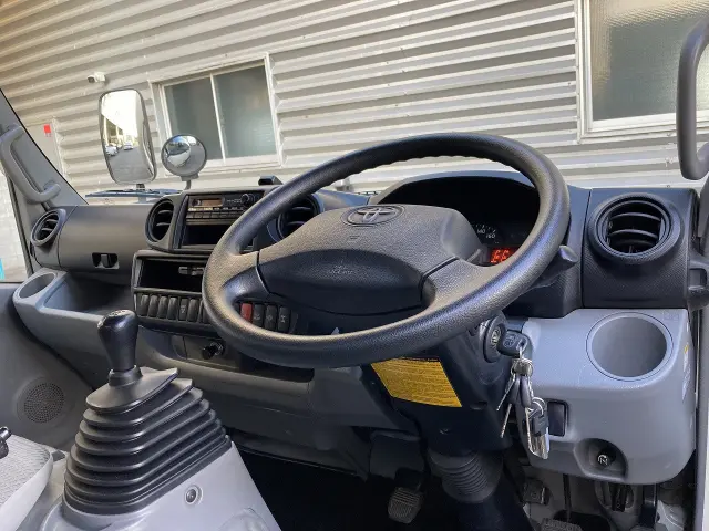 トヨタ ダイナ TKG-XZU675(4WD)の写真16