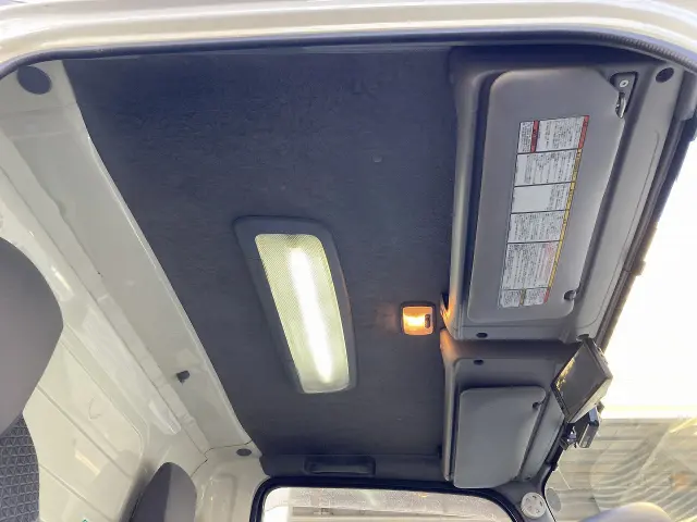 いすゞ エルフ 2RG-NLR88AN(2WD)の写真18