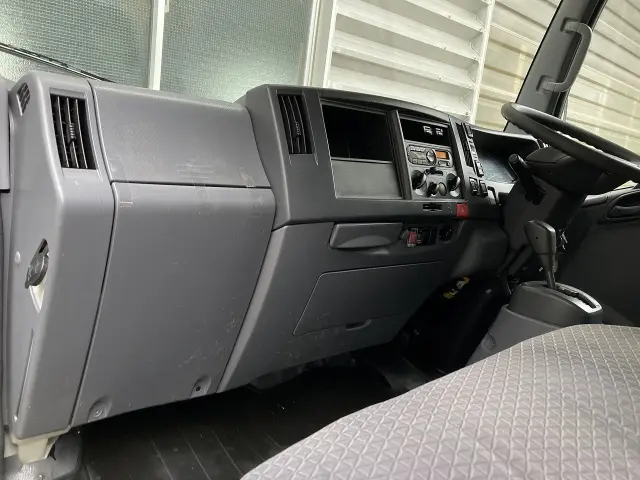 いすゞ エルフ TRG-NLR85AN(2WD)の写真19