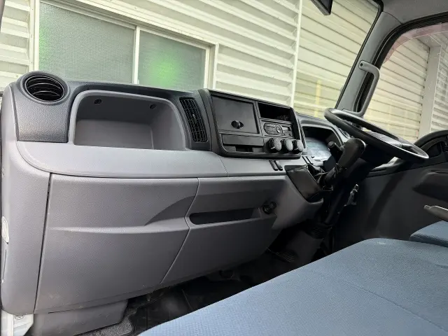 三菱 キャンター TKG-FEA50(2WD)の写真21