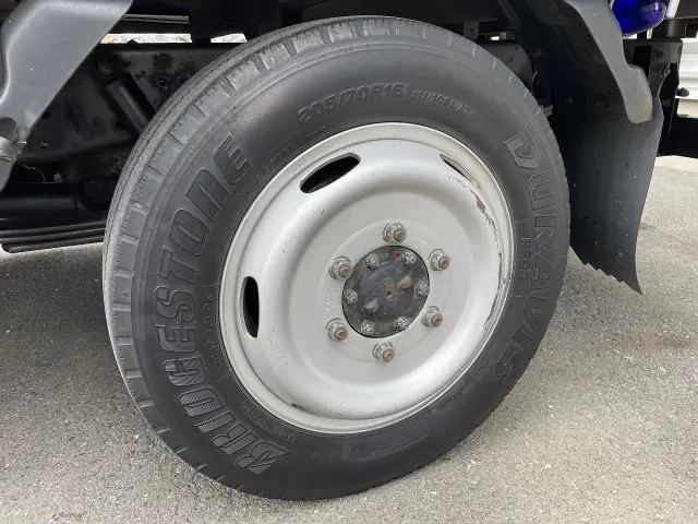 いすゞ エルフ BKG-NHS85A(4WD)の写真29