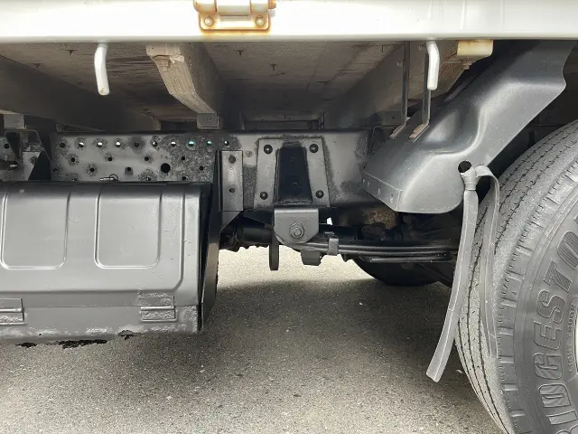 いすゞ エルフ BKG-NHS85A(4WD)の写真31