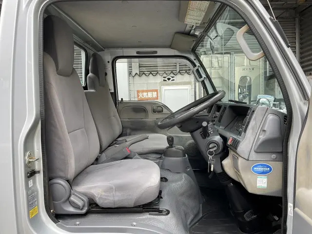 いすゞ エルフ BKG-NHS85A(4WD)の写真33