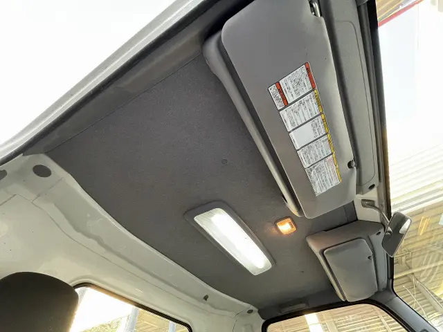 いすゞ エルフ TRG-NNR85AR(2WD)の写真17