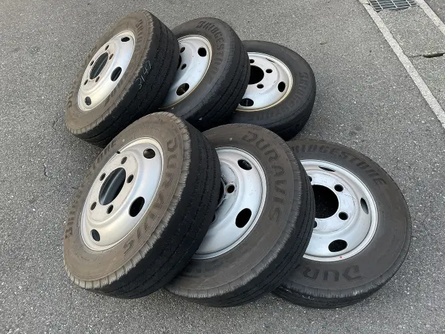 いすゞ エルフ TRG-NNR85AR(2WD)の写真23