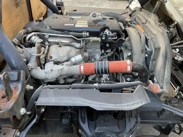 いすゞ エルフ TRG-NNR85AR(2WD)の写真26