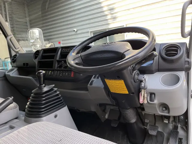トヨタ ダイナ TKG-XZU710(2WD)の写真15