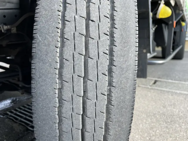 三菱 キャンター TPG-FEA50(2WD)の写真12