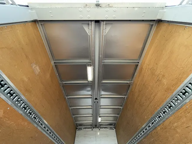 三菱 キャンター TPG-FEA50(2WD)の写真24