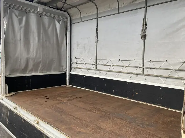 日産 アトラス SKG-SZ2F24(2WD)の写真7