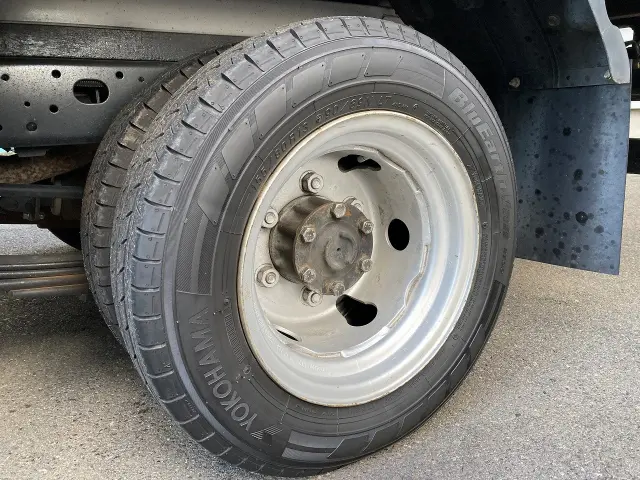 日産 アトラス SKG-SZ2F24(2WD)の写真30