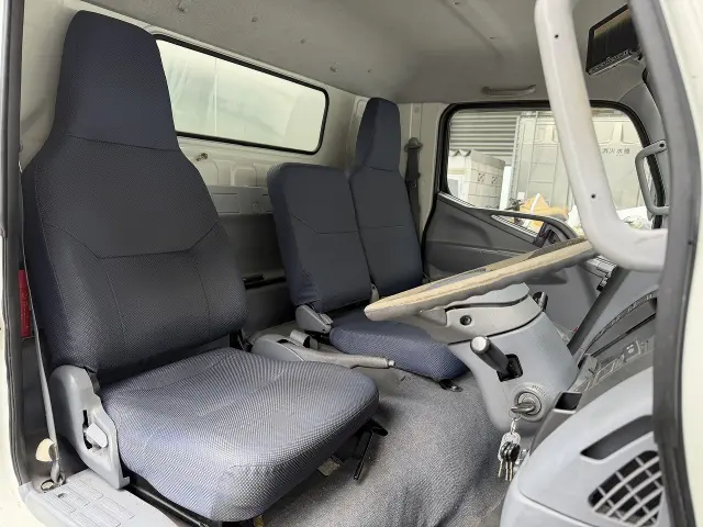 三菱 キャンター PDG-FE82D(2WD)の写真17