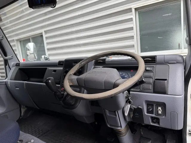 三菱 キャンター PDG-FE82D(2WD)の写真18