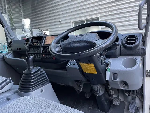 日野 デュトロ SKG-XZU710M(2WD)の写真13