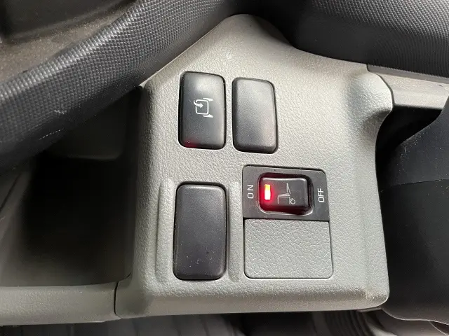日野 デュトロ SKG-XZU710M(2WD)の写真35