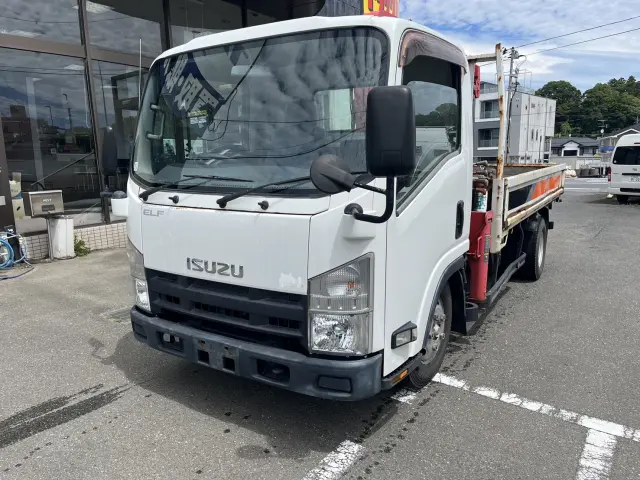 いすゞ エルフ SKG-NMR85ARの写真1