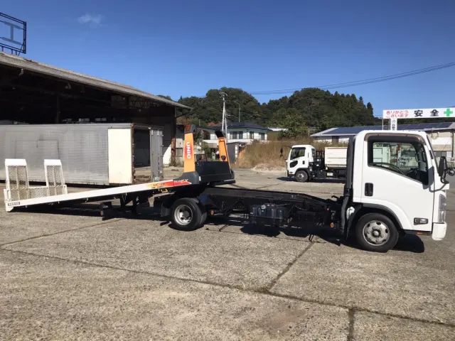 いすゞ エルフ TPG-.NPR85AN(2WD)の写真6