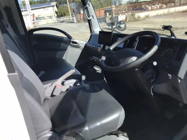 いすゞ エルフ TPG-.NPR85AN(2WD)の写真18