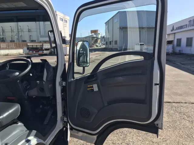 いすゞ エルフ TPG-.NPR85AN(2WD)の写真19