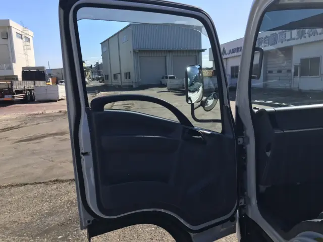 いすゞ エルフ TPG-.NPR85AN(2WD)の写真20