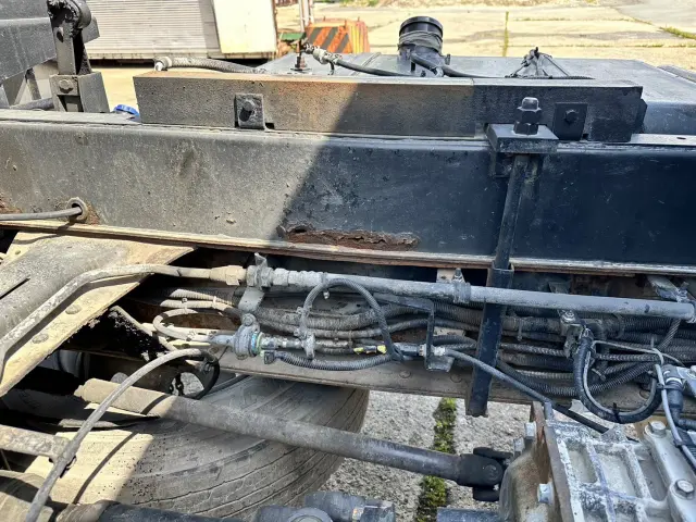 いすゞ ギガ LKG-CXZ77ATの写真12