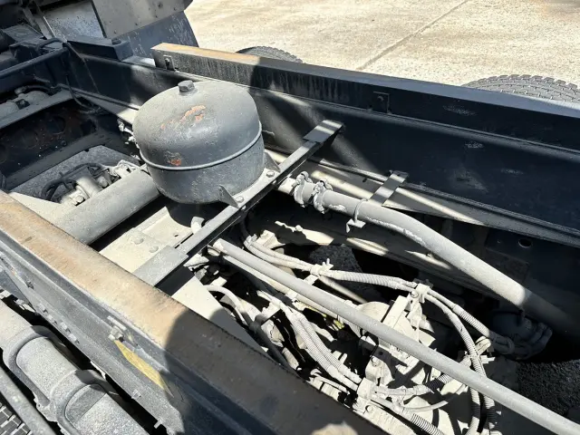 いすゞ ギガ LKG-CXZ77ATの写真16