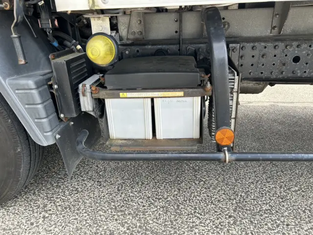 三菱 キャンター TKG-FEA50(2WD)の写真8