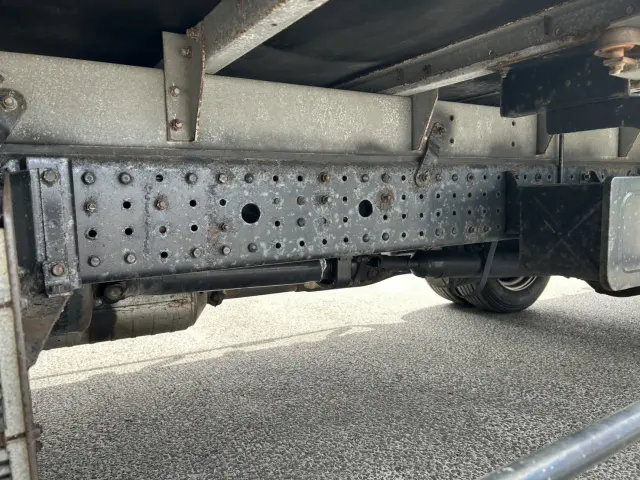 三菱 キャンター TKG-FEA50(2WD)の写真11