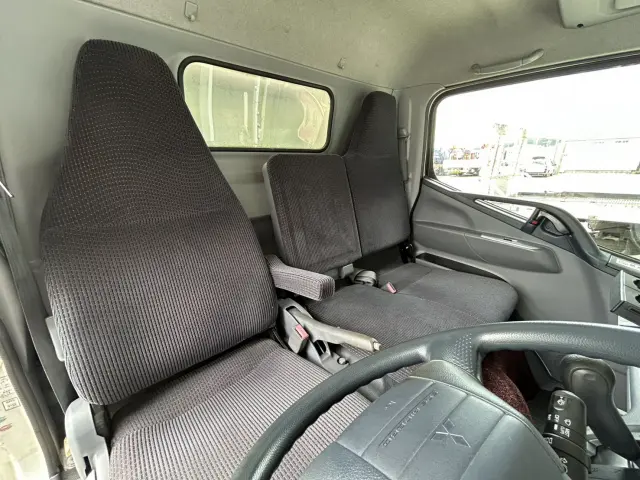 三菱 キャンター TKG-FEA50(2WD)の写真31