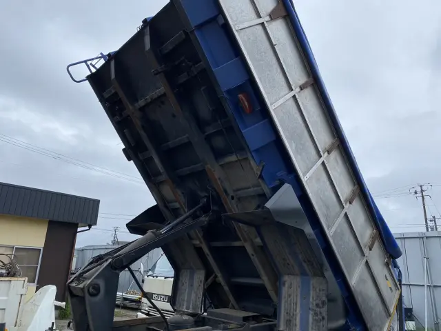 いすゞ フォワード QKG-FVR34U2(未入力/関係無)の写真8