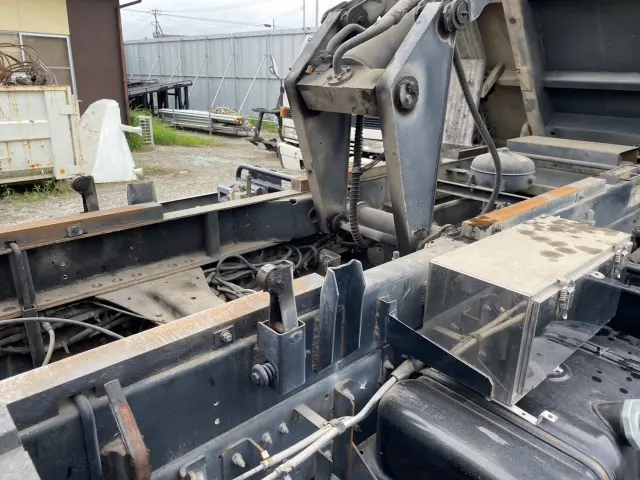 いすゞ フォワード QKG-FVR34U2(未入力/関係無)の写真9