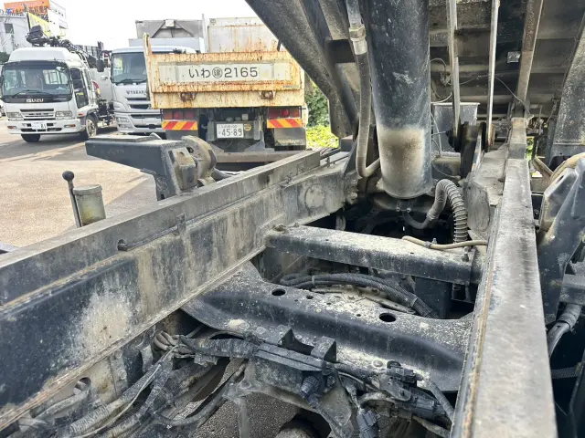 日野 プロフィア LKG-FS1EKAA(6x4)の写真11