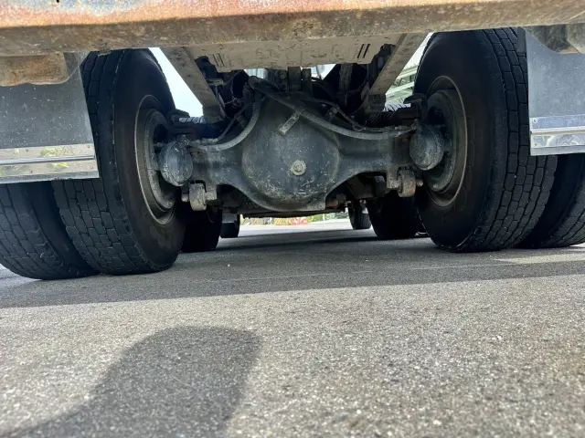 日野 プロフィア LKG-FS1EKAA(6x4)の写真15