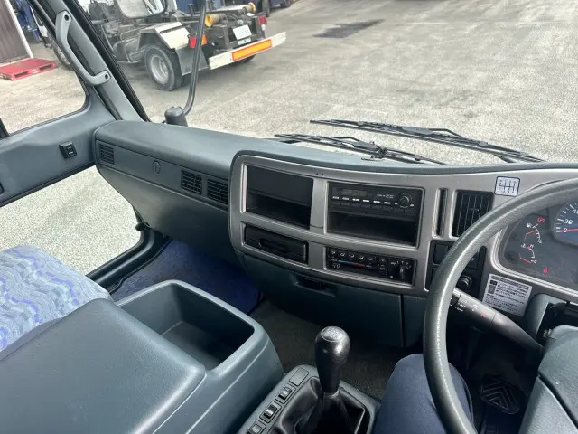 UD コンドル PB-MK36Aの写真20