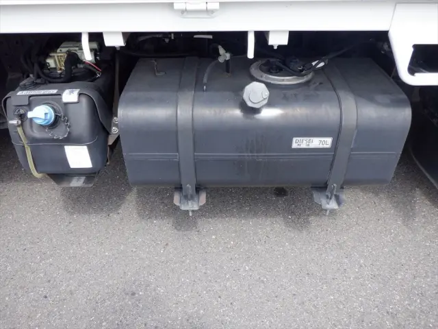 三菱 キャンター TKG-FBA20(2WD)の写真17