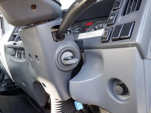 いすゞ フォワード TKG-FRR90S1の写真21