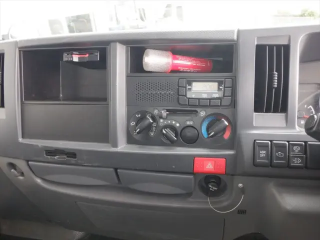 いすゞ エルフ TPG-NJR85Aの写真17