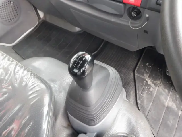 いすゞ エルフ TPG-NJR85Aの写真18