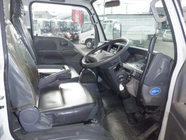 いすゞ エルフ TPG-NJR85ANの写真21