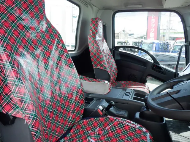 いすゞ フォワード 2RG-FTR90U2の写真20